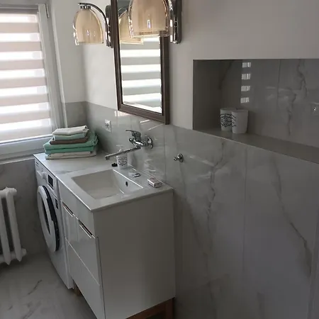 Centrum -apartament Roma Z Widokiem Na Morze,200m Od Bulwaru 公寓 *